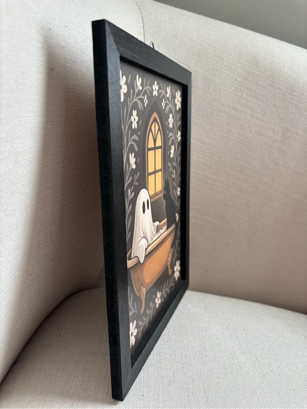 Bullseye’s Playground Ghost & Black Cat Halloween Bathroom Wall Decor